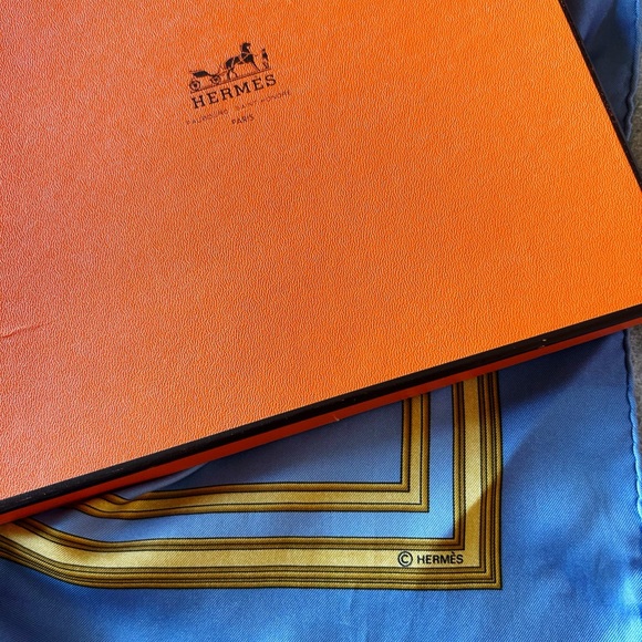 HERMES “Les Tuileries” Blue and Gold Silk Scarf - Picture 8 of 13